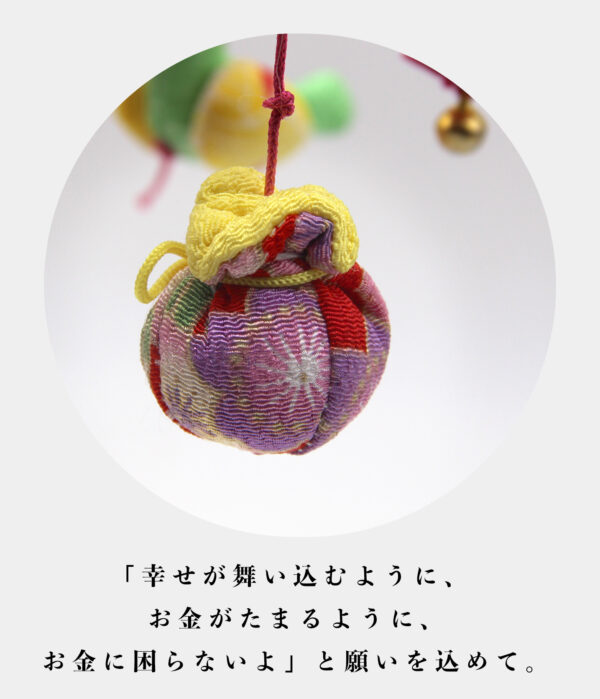 つるし雛 つるし飾り 吊るし飾り 吊るし雛 木製 天然木製台付 雛人形 ひな人形 傘 三月三日 桃の節句 初節句 雛祭り ひな祭り 高さ44cm コンパクト ちりめん かわいい おしゃれ 女の子 赤色草履 Sサイズ OKBABY - 画像 (6)