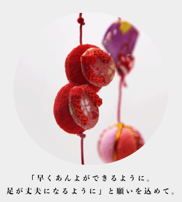 つるし雛 つるし飾り 吊るし飾り 吊るし雛 木製 天然木製台付 雛人形 ひな人形 傘 三月三日 桃の節句 初節句 雛祭り ひな祭り 高さ44cm コンパクト ちりめん かわいい おしゃれ 女の子 赤色草履 Sサイズ OKBABY - 画像 (7)